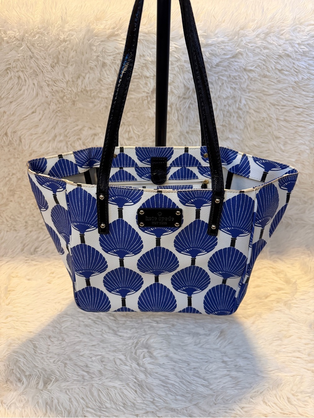 Kate Spade White/Blue Tote, with Fan accents M-L